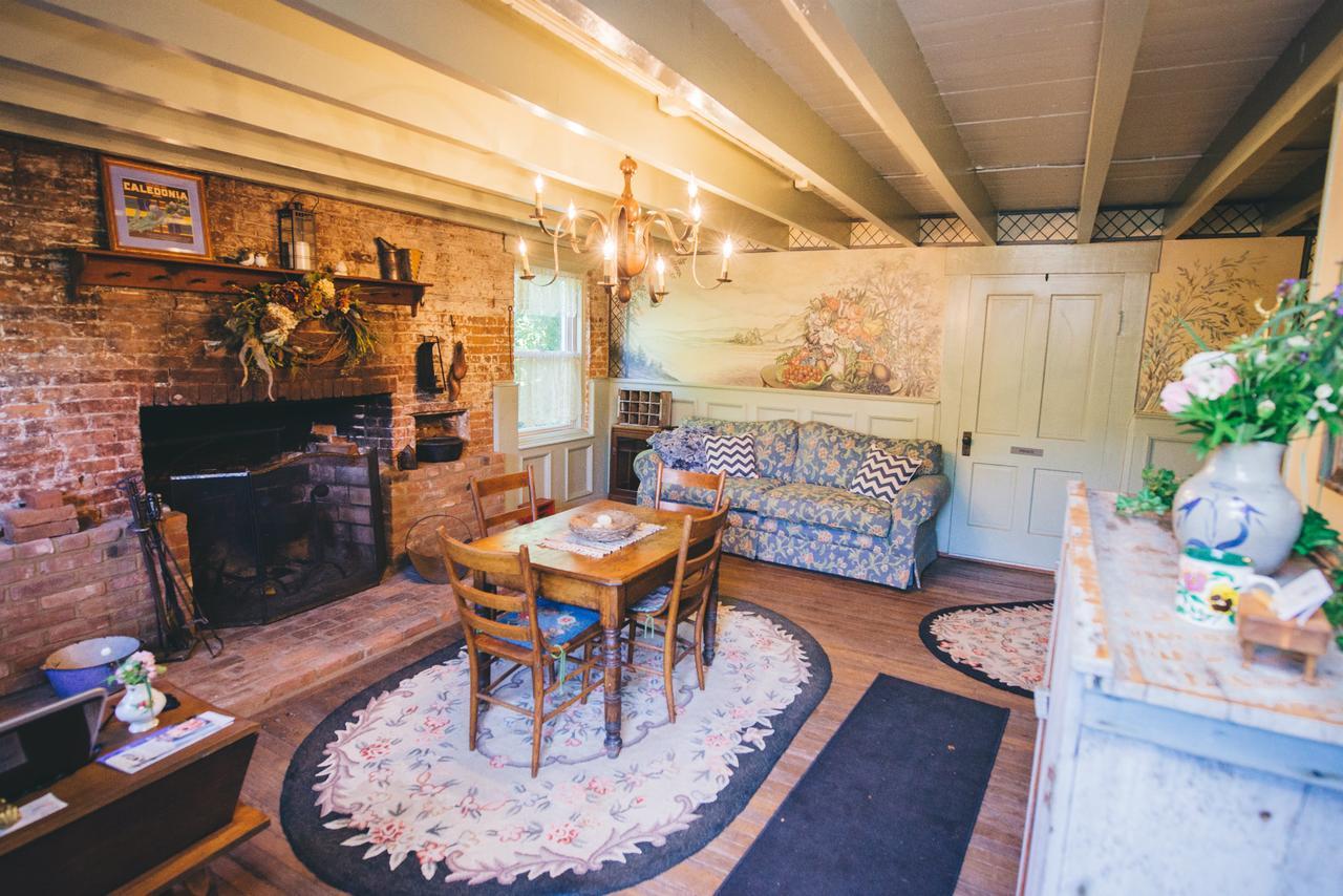 Old Caledonian Bed & Breakfast Eksteriør bilde